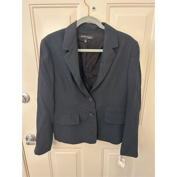 Anne Klein NWT Black Pinstripe Two- Button Blazer, Sz 12, MP $325 - Picture 2 of 9